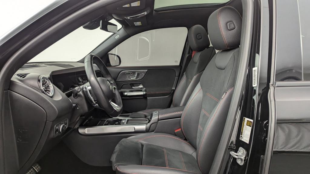 used 2024 Mercedes-Benz AMG GLB 35 car, priced at $31,999