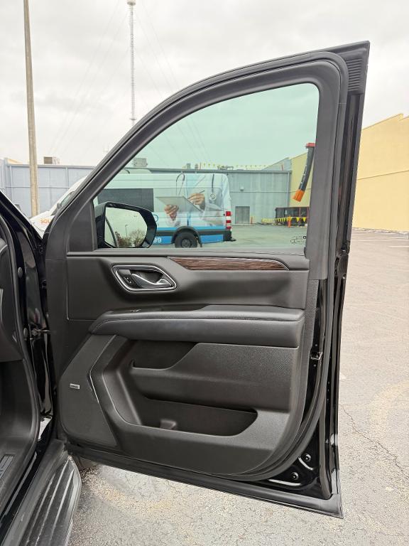 used 2022 Chevrolet Suburban car, priced at $29,990