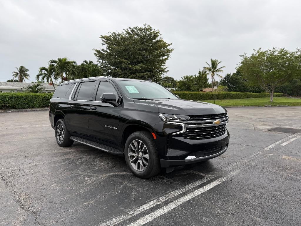 used 2022 Chevrolet Suburban car, priced at $29,990