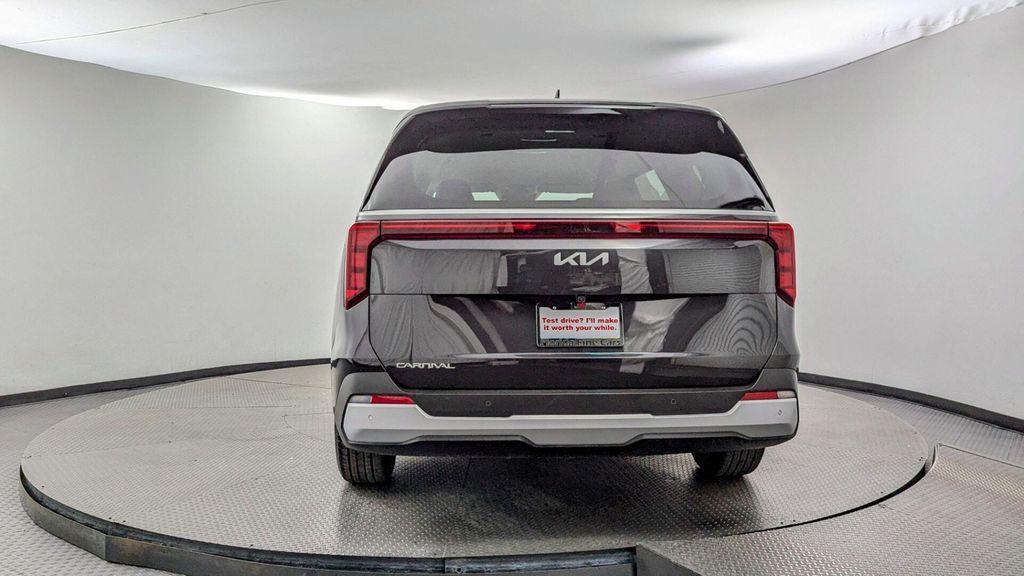 used 2025 Kia Carnival car, priced at $33,849