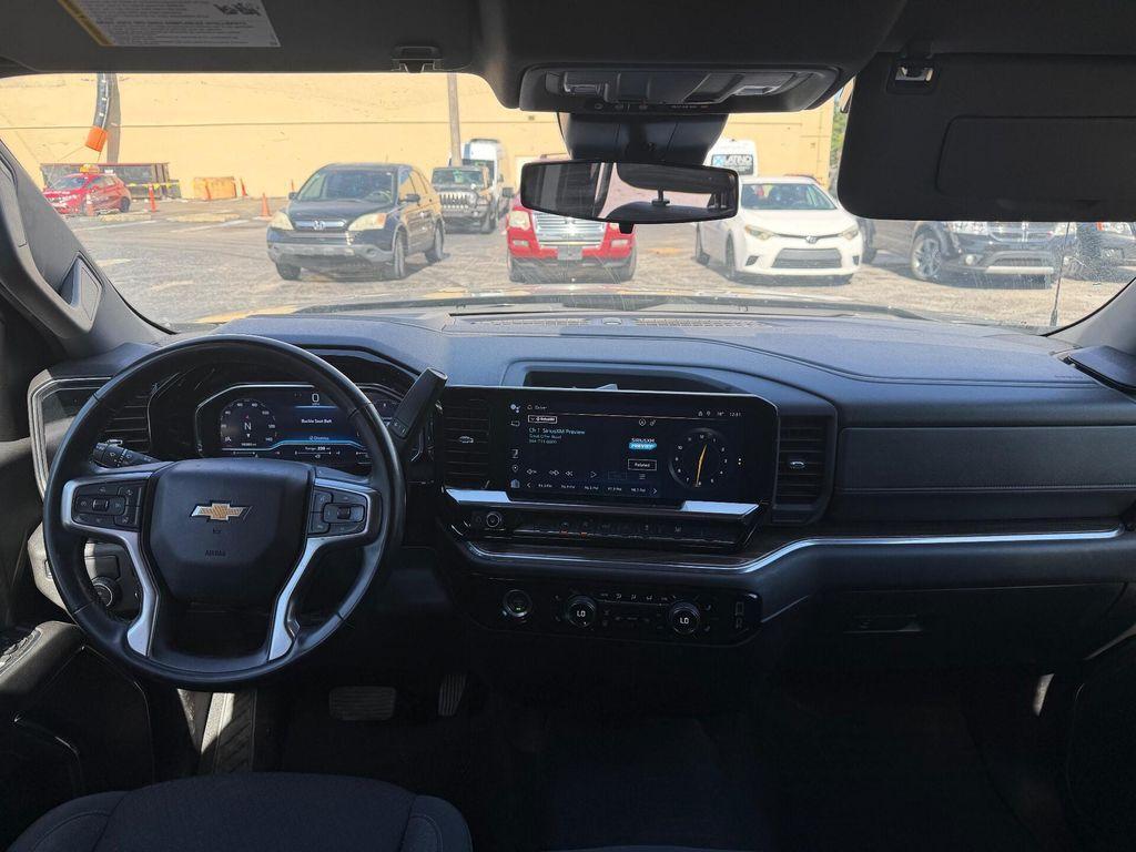 used 2024 Chevrolet Silverado 1500 car, priced at $28,499
