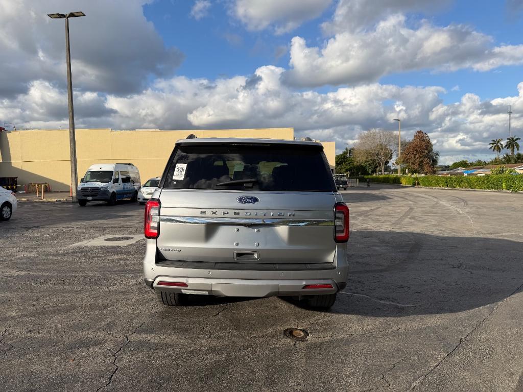 used 2024 Ford Expedition car, priced at $43,499