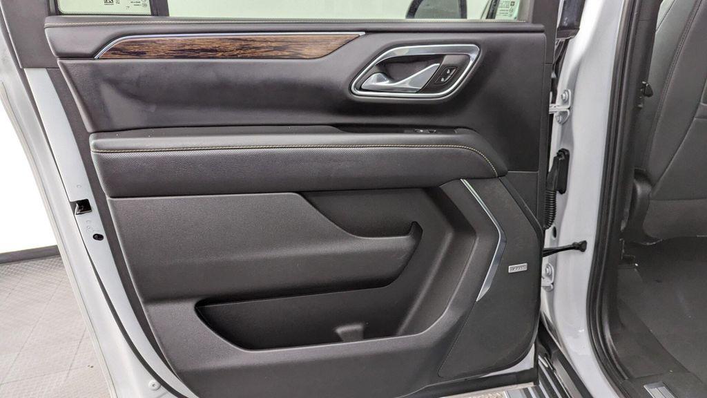 used 2023 Chevrolet Suburban car, priced at $30,999