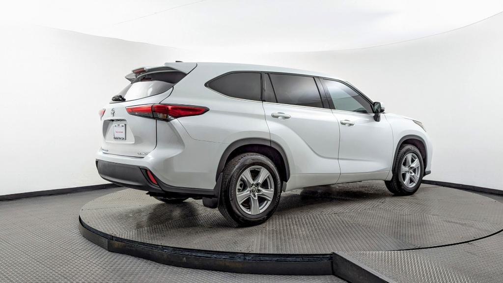 used 2022 Toyota Highlander car, priced at $22,998