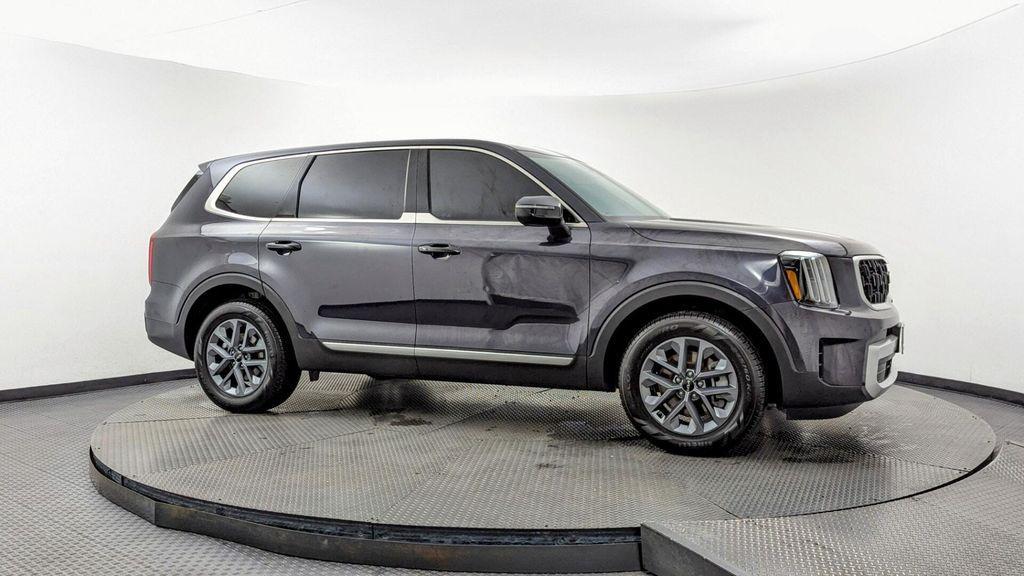 used 2025 Kia Telluride car, priced at $30,499