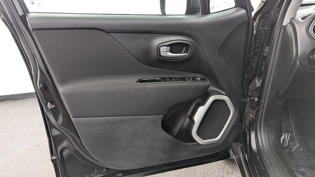 used 2020 Jeep Renegade car, priced at $10,499