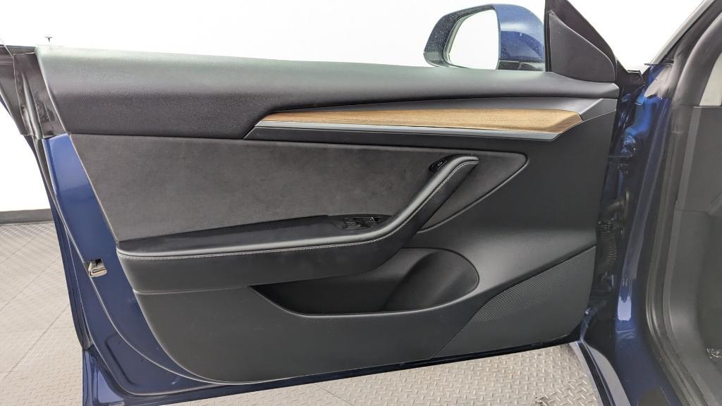 used 2022 Tesla Model 3 car, priced at $22,695