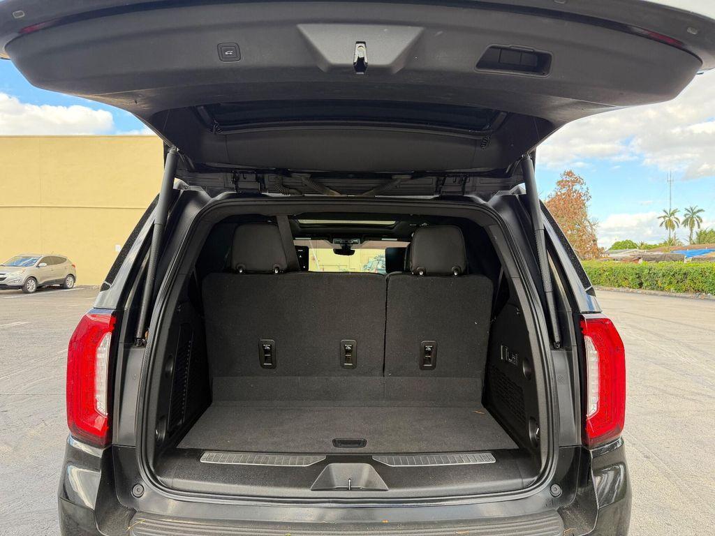 used 2021 GMC Yukon car, priced at $38,999
