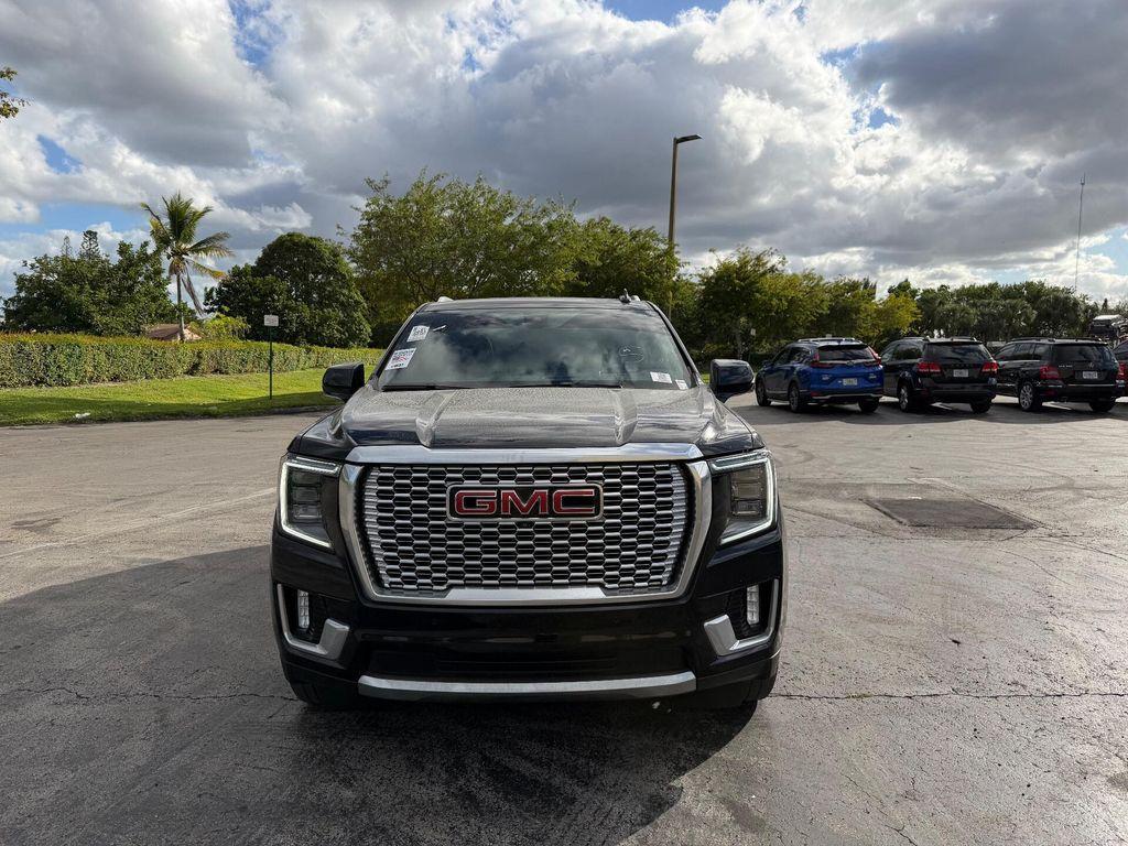 used 2021 GMC Yukon car, priced at $38,999