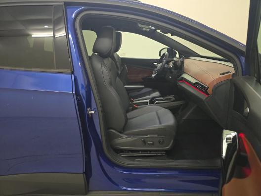 used 2022 Volkswagen ID.4 car, priced at $18,499
