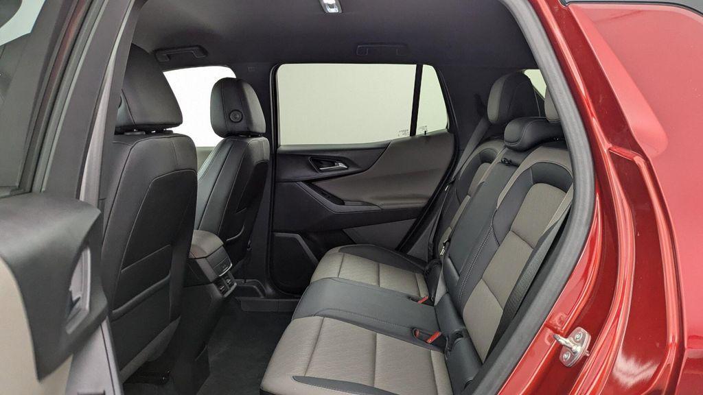 used 2025 Chevrolet Equinox car, priced at $22,999