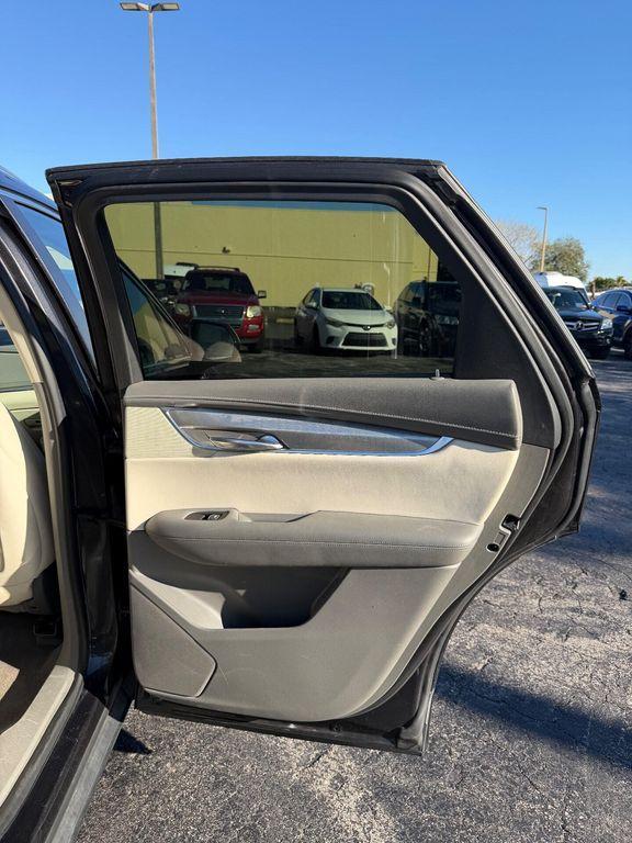 used 2017 Cadillac XT5 car, priced at $15,999