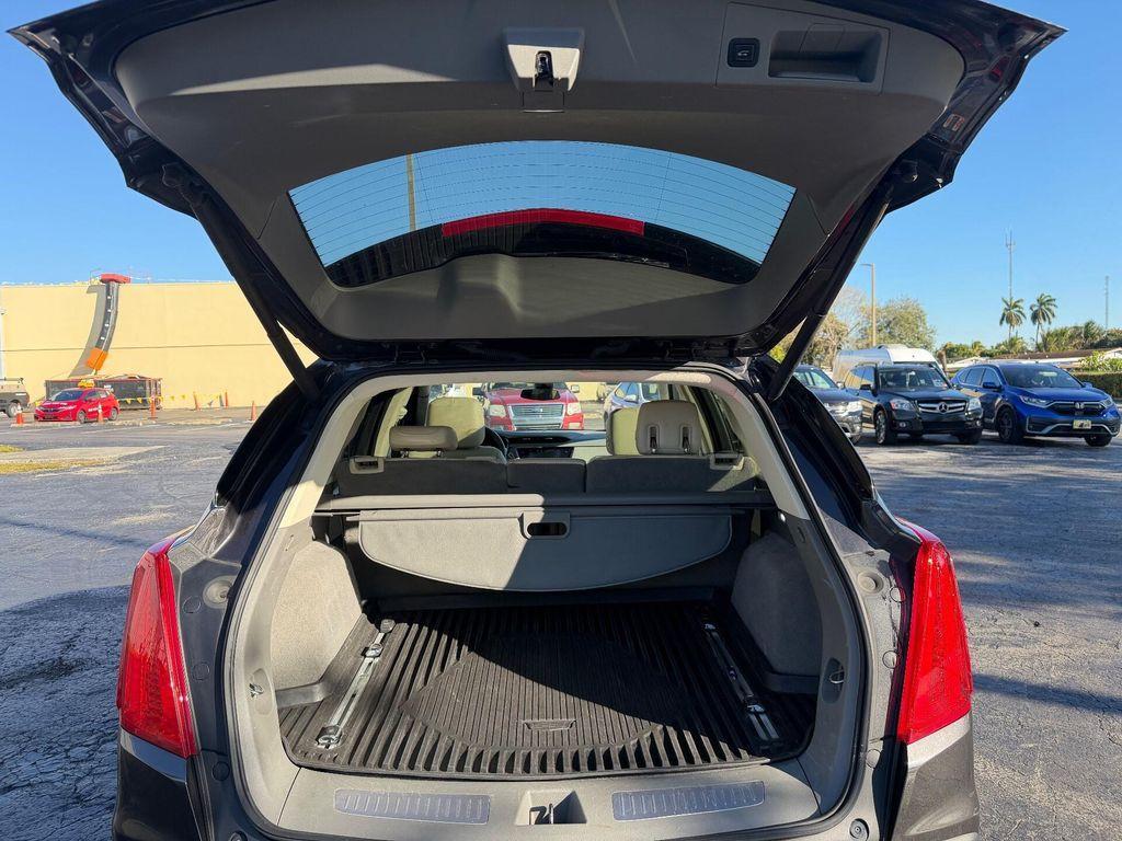 used 2017 Cadillac XT5 car, priced at $15,999