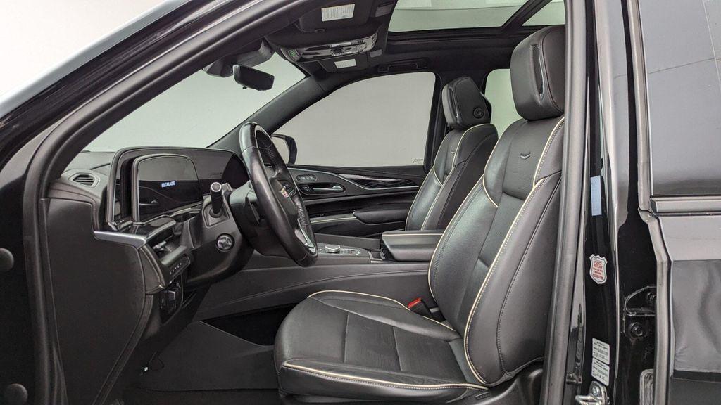 used 2023 Cadillac Escalade ESV car, priced at $58,999