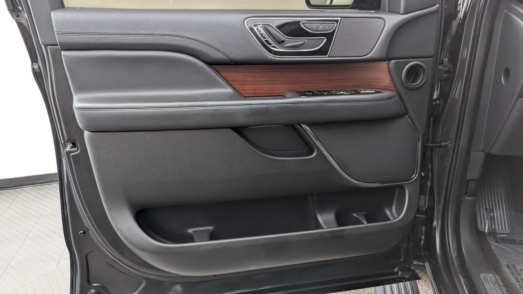 used 2023 Lincoln Navigator car, priced at $44,499