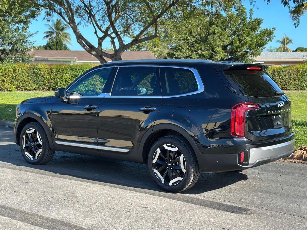 used 2025 Kia Telluride car, priced at $32,499