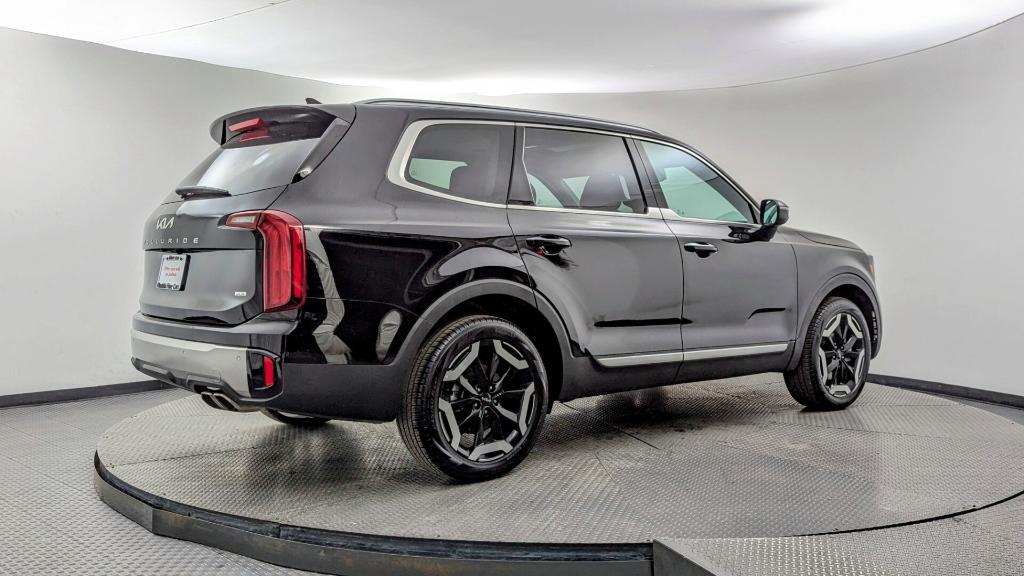 used 2025 Kia Telluride car, priced at $30,999