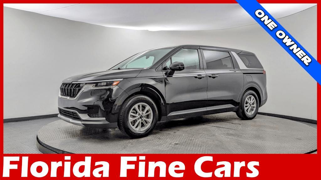 used 2024 Kia Carnival car, priced at $26,499