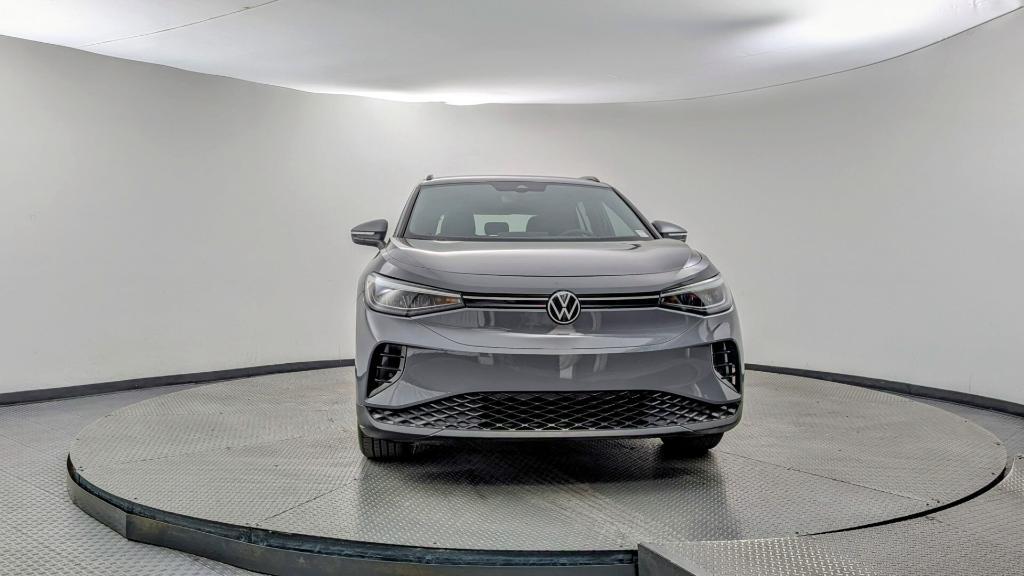 used 2024 Volkswagen ID.4 car, priced at $18,998