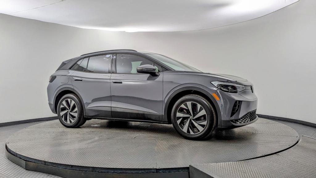 used 2024 Volkswagen ID.4 car, priced at $18,998