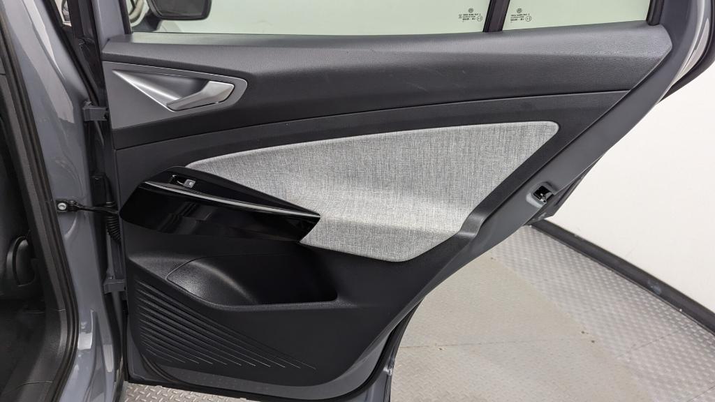 used 2024 Volkswagen ID.4 car, priced at $18,998