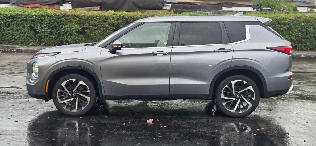 used 2024 Mitsubishi Outlander car, priced at $21,999
