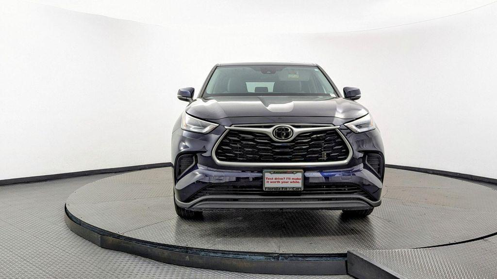 used 2023 Toyota Highlander car, priced at $23,999