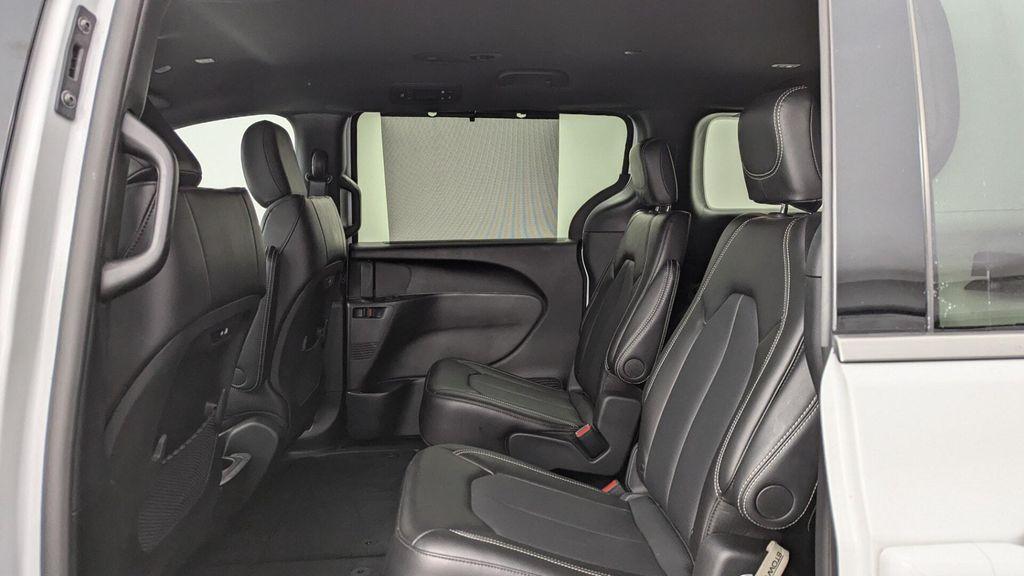 used 2026 Chrysler Pacifica car, priced at $31,999