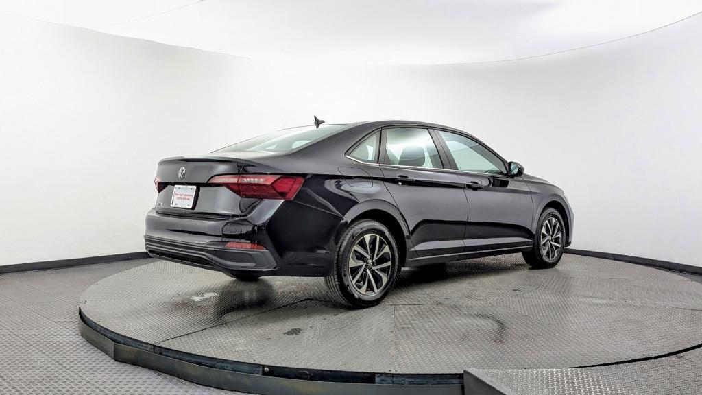 used 2024 Volkswagen Jetta car, priced at $15,499