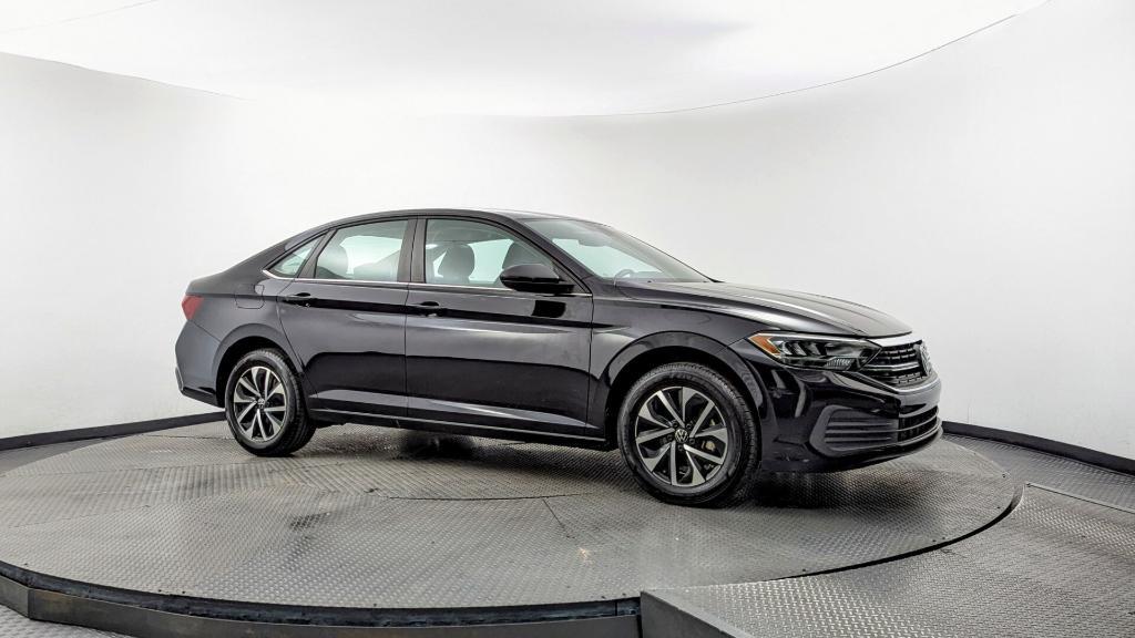 used 2024 Volkswagen Jetta car, priced at $15,499