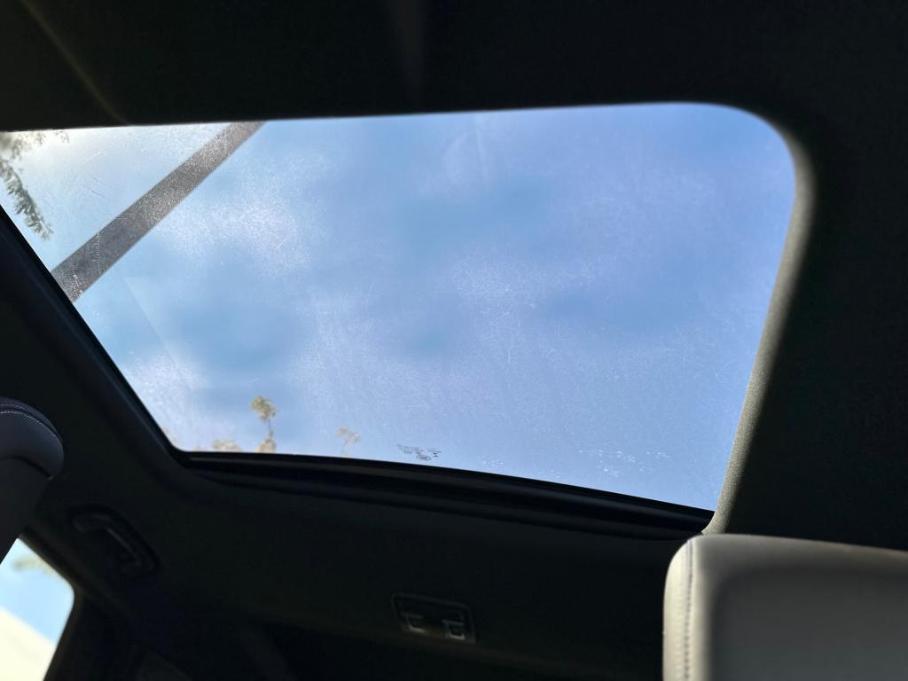 used 2023 Land Rover Discovery car, priced at $32,799