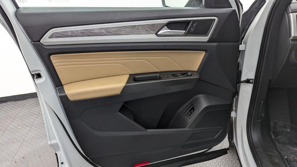 used 2022 Volkswagen Atlas Cross Sport car, priced at $16,499