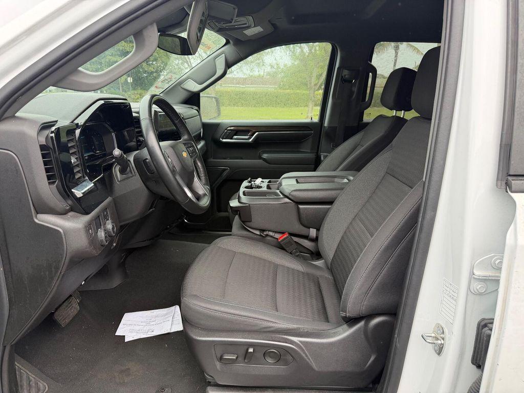 used 2024 Chevrolet Silverado 1500 car, priced at $26,999