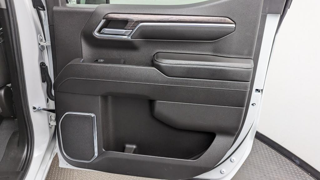 used 2023 Chevrolet Silverado 1500 car, priced at $34,998