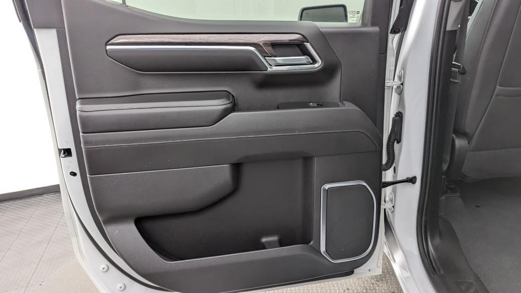 used 2023 Chevrolet Silverado 1500 car, priced at $34,998