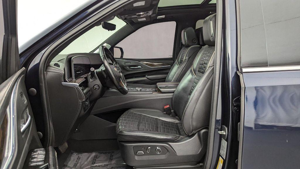 used 2021 Cadillac Escalade ESV car, priced at $46,999