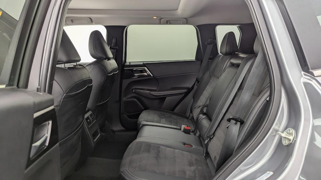 used 2024 Mitsubishi Outlander car, priced at $18,999