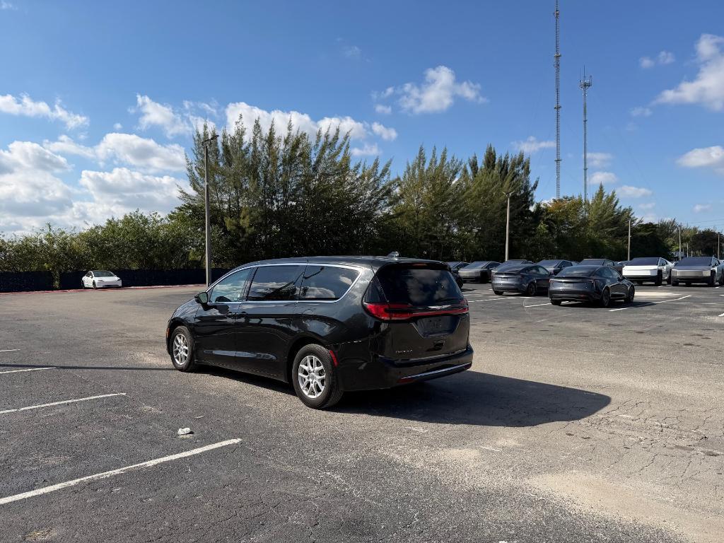 used 2023 Chrysler Pacifica car, priced at $19,999