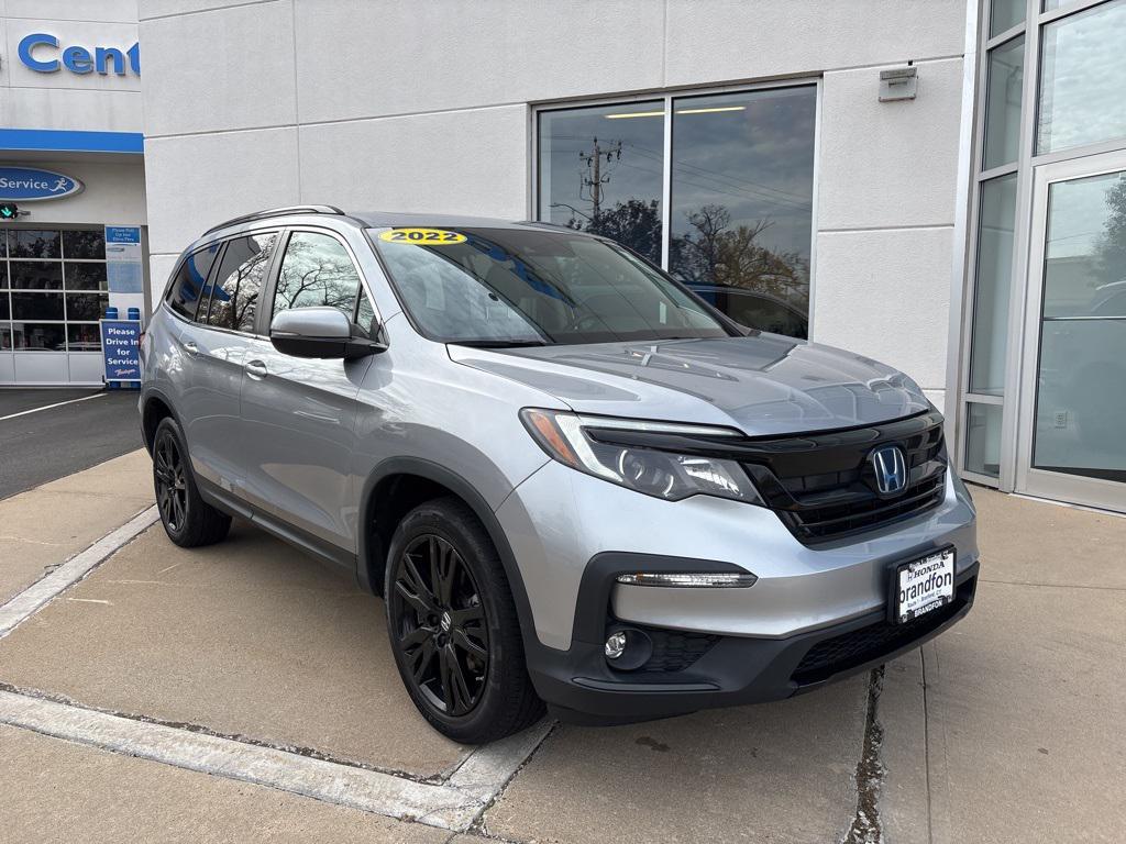 used 2022 Honda Pilot car, priced at $32,000