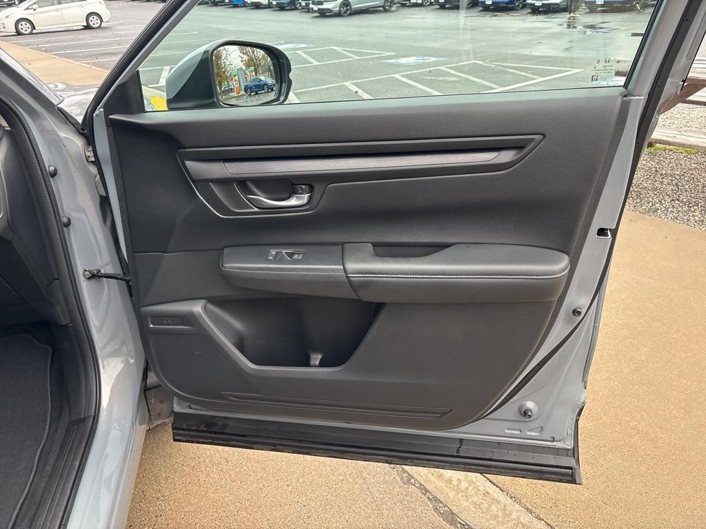 used 2024 Honda CR-V car, priced at $27,000