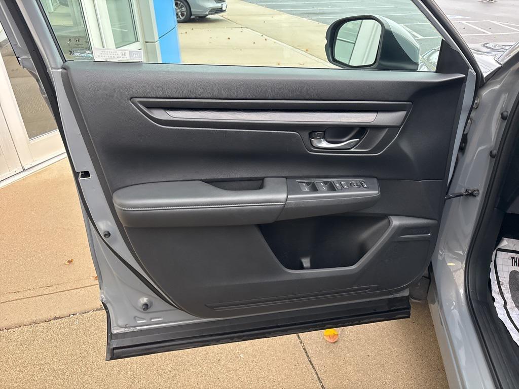 used 2024 Honda CR-V car, priced at $27,000