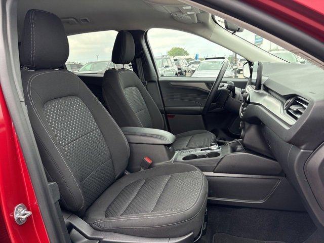 used 2025 Ford Escape car, priced at $25,246