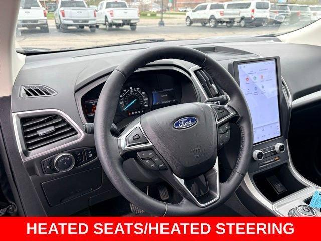 used 2024 Ford Edge car, priced at $29,537
