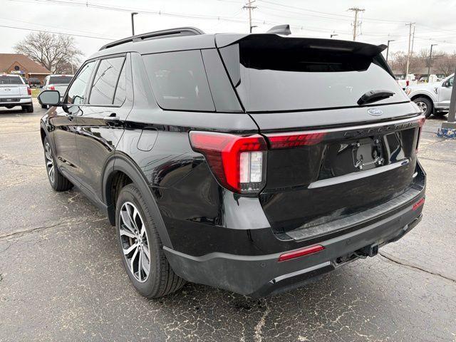 used 2025 Ford Explorer car, priced at $39,313
