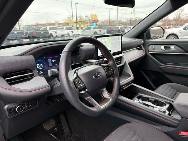 used 2025 Ford Explorer car, priced at $39,313