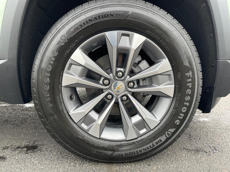 new 2026 Chevrolet Equinox car, priced at $32,944