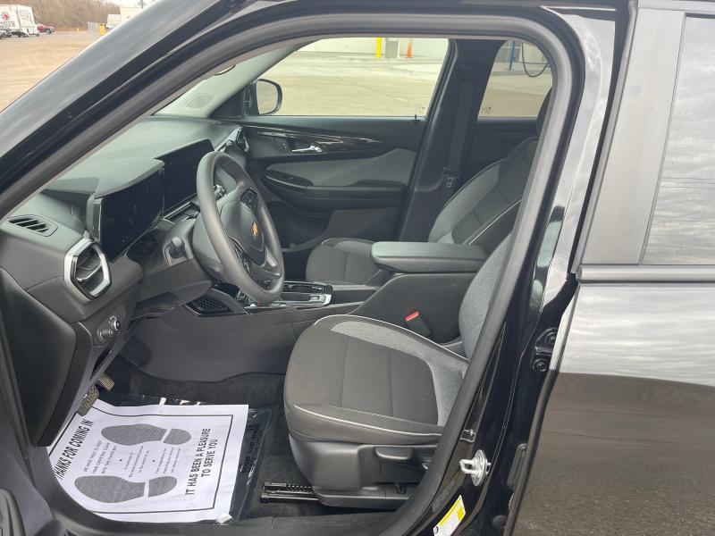 used 2025 Chevrolet TrailBlazer car, priced at $24,988