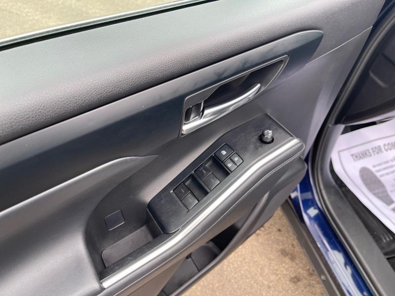 used 2022 Toyota Highlander Hybrid car, priced at $35,468