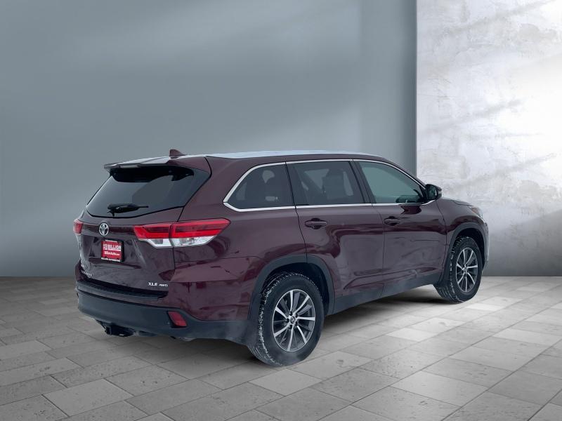 used 2019 Toyota Highlander car, priced at $24,645