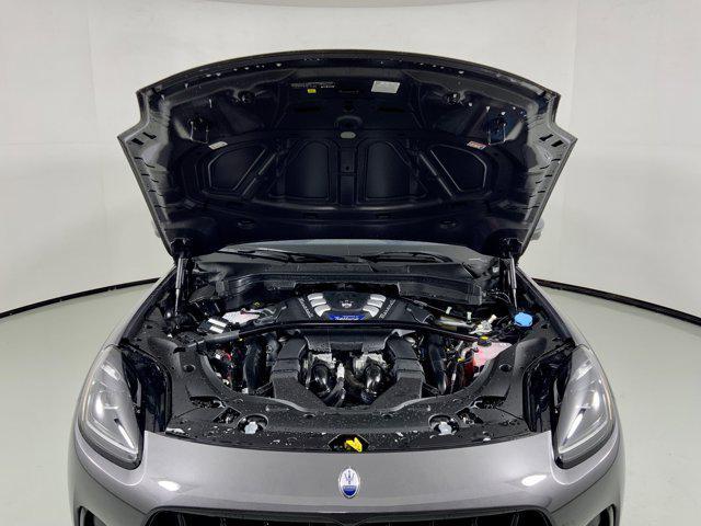 new 2026 Maserati Grecale car, priced at $97,535
